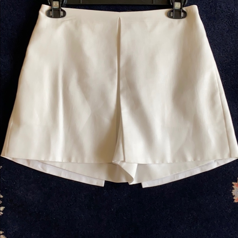 BCBGMAXAZRIA Linen Shorts